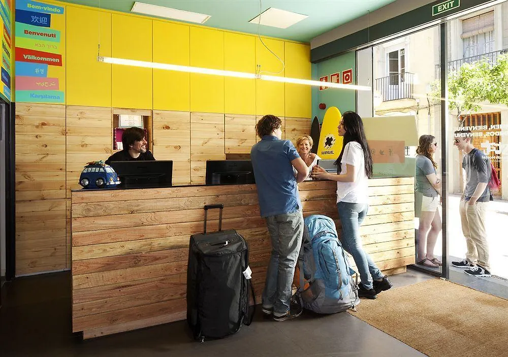 Amistat Beach Hostel Barcelona