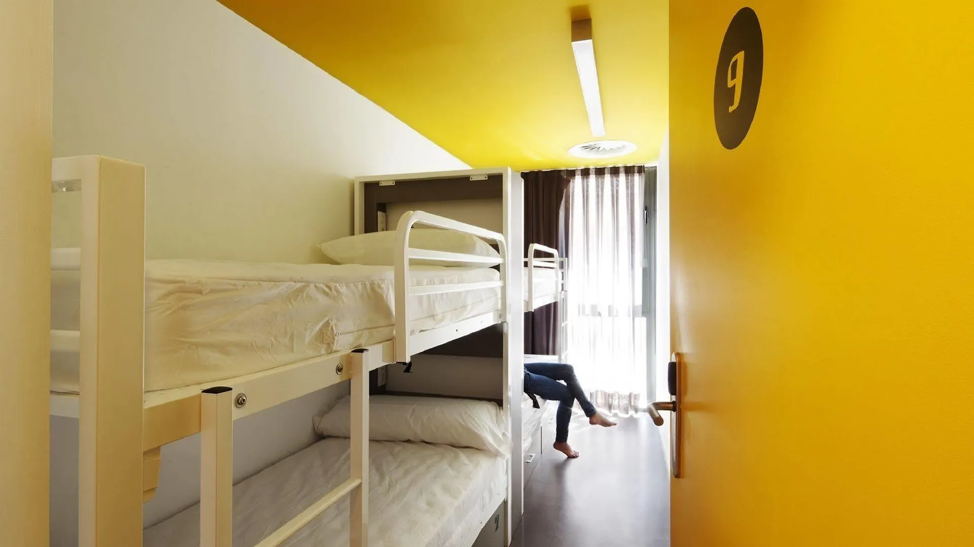 Amistat Beach Hostel Barcelona Spanien