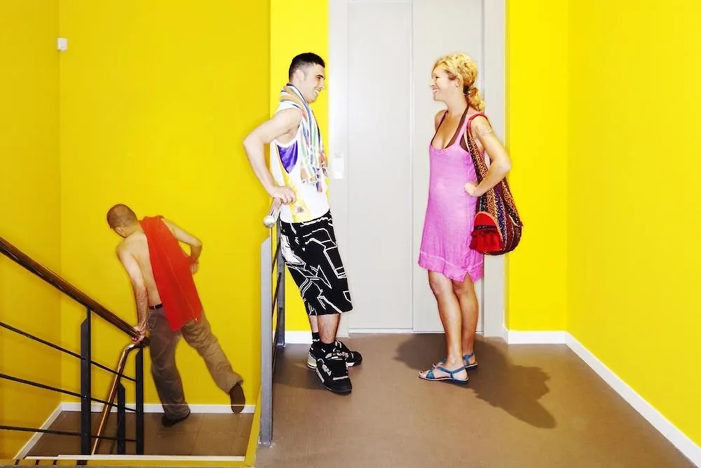 Amistat Beach Hostel Barcelona 0*,  Spanien